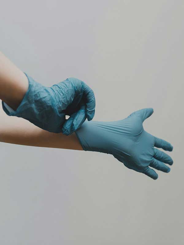 Selezione di dispositivi medici e dpi a norma